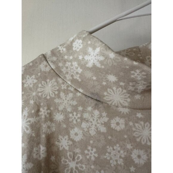 Croft and barrow women’s size 3X – large snowflake shirt - Picture 5 of 11